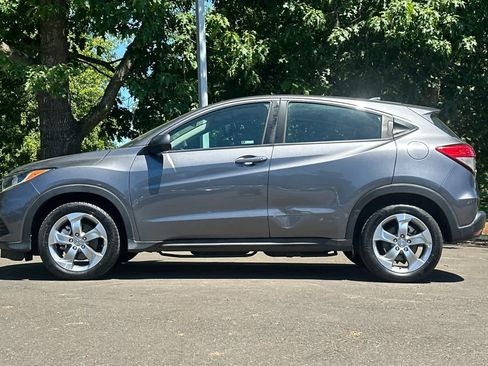Used 2019 Honda HR-V LX image 5