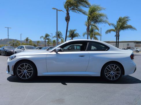 Used 2026 BMW 230i Coupe w/ Convenience Package RWD image 7