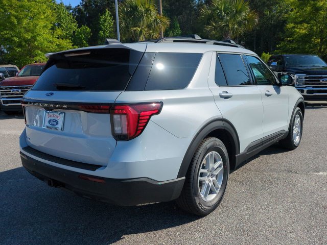 New 2026 Ford Explorer Active RWD image 4