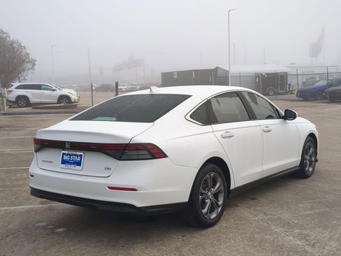 Used 2024 Honda Accord EX image 3