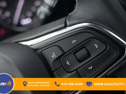 Used 2023 Buick Encore GX Select w/ Sport Touring Package FWD image 21