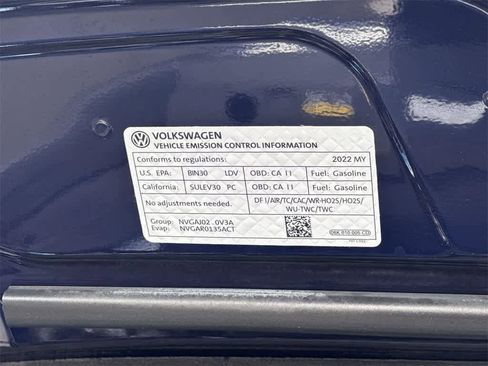 Used 2022 Volkswagen Tiguan SE image 9