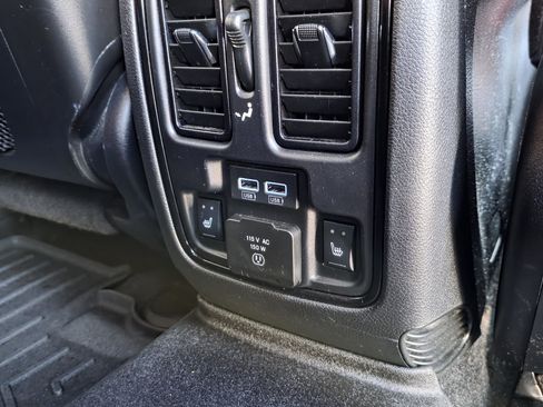 Used 2021 Dodge Durango R/T w/ Tow 'N Go Package AWD/4WD image 54