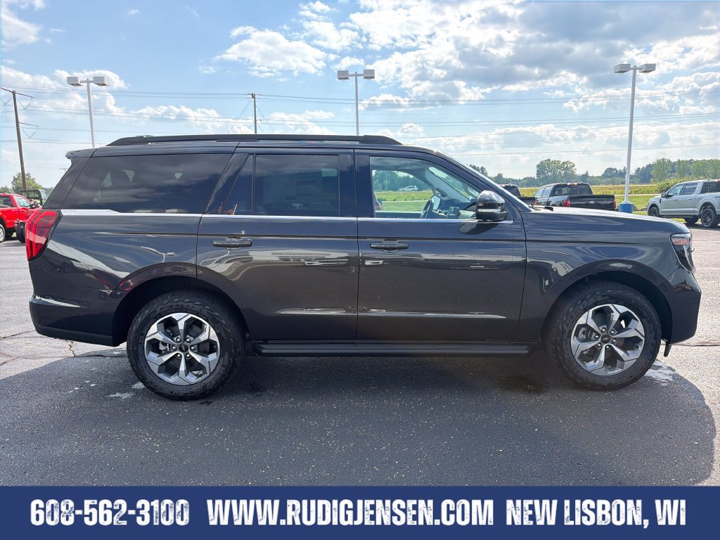 New 2027 Ford Expedition Active AWD/4WD image 6