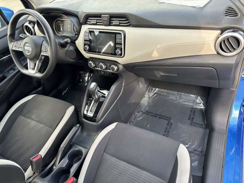Used 2021 Nissan Versa SV image 29