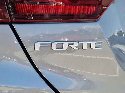 Used 2024 Kia Forte GT-Line image 30