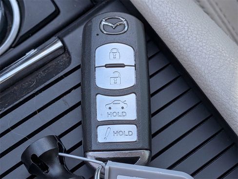 Used 2017 MAZDA MAZDA6 Grand Touring image 32