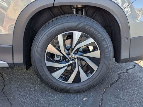 New 2025 Volkswagen Tiguan S FWD image 22