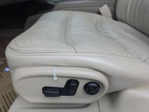 Used 2003 Buick Park Avenue Ultra w/ Ultra Luxury Package FWD image 30