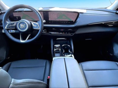 Used 2025 Buick Envision Preferred image 16