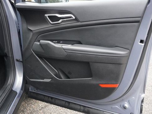 Used 2023 Kia Sportage EX image 21