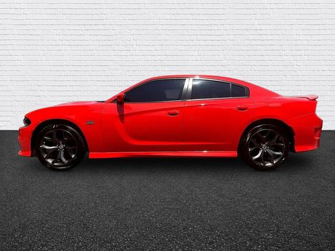 Used 2019 Dodge Charger GT RWD image 4