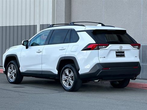 Used 2023 Toyota RAV4 XLE image 6