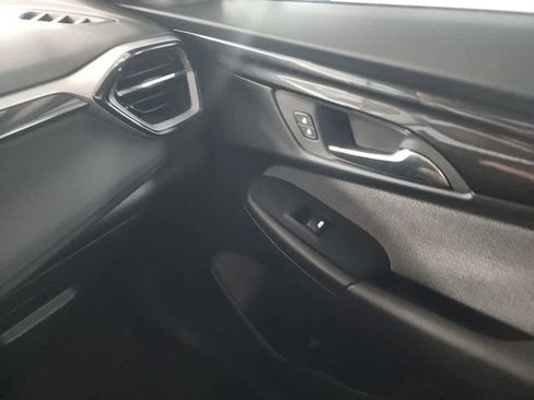 Used 2025 Chevrolet TrailBlazer LT w/ Convenience Package image 31