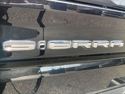 Used 2021 GMC Sierra 1500 SLT image 9