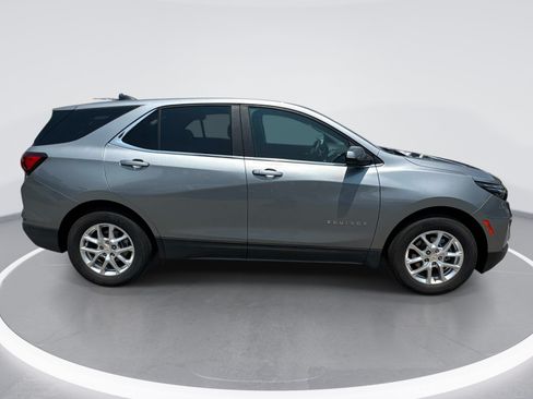 Used 2024 Chevrolet Equinox LT FWD image 9