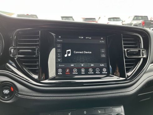 Used 2021 Dodge Durango GT image 40