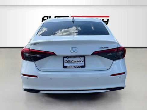 Used 2025 Honda Civic Sport Touring image 6