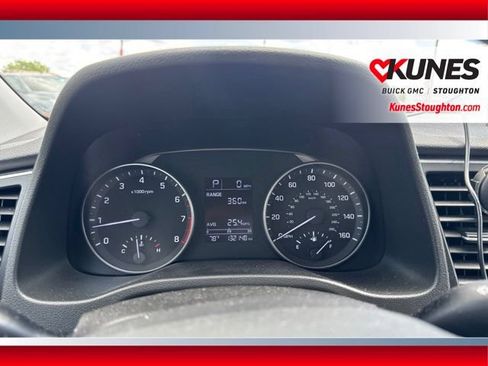 Used 2017 Hyundai Elantra SE FWD image 20