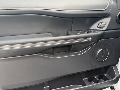 Used 2024 Ford Expedition XLT image 17