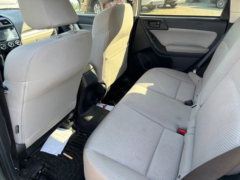 Used 2017 Subaru Forester 2.5i Premium w/ Popular Package #2A AWD/4WD image 12
