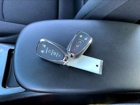 Used 2022 Chevrolet Malibu LS FWD image 33