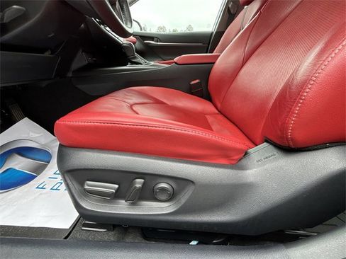 Used 2023 Toyota Camry XSE image 14