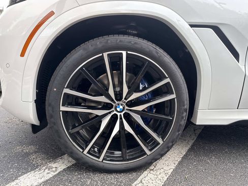 New 2026 BMW X6 xDrive40i w/ Premium Package image 10