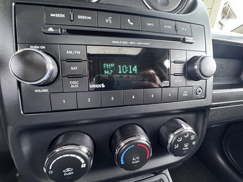 Used 2015 Jeep Patriot High Altitude image 19