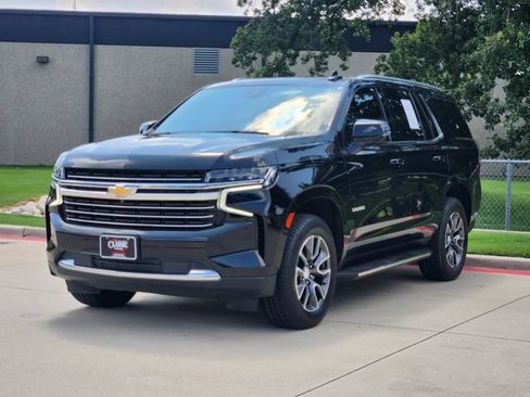 Used 2024 Chevrolet Tahoe LT w/ Luxury Package RWD image 12
