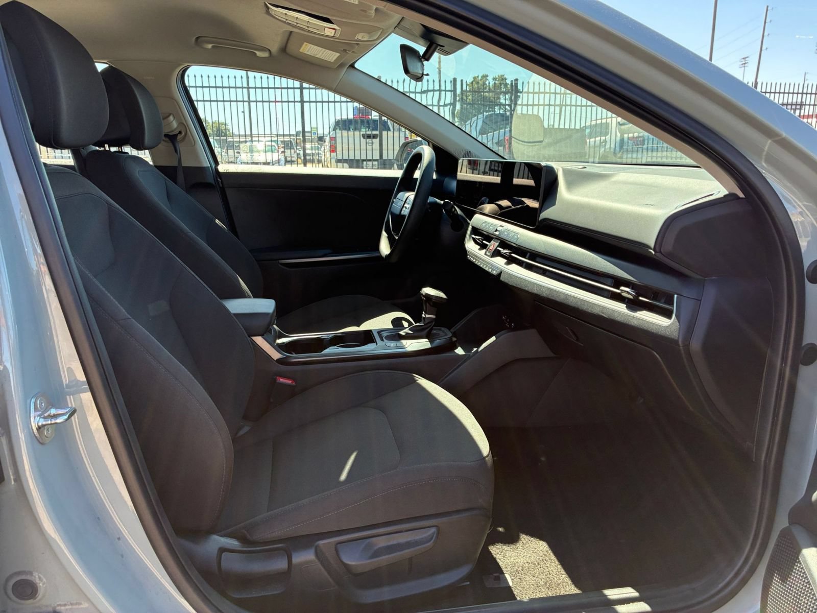 Used 2026 Kia K4 FWD image 34