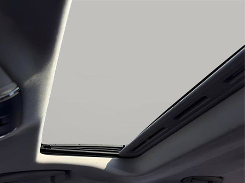 Used 2015 Maserati Ghibli RWD image 32