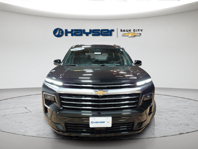 Used 2026 Chevrolet Traverse High Country w/ LPO, Floor Liner Package AWD/4WD image 2