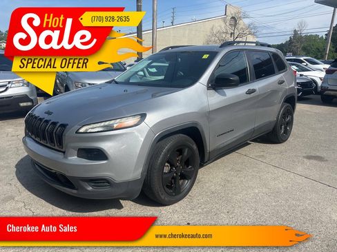 Used 2021 Jeep Grand Cherokee Laredo RWD image 1