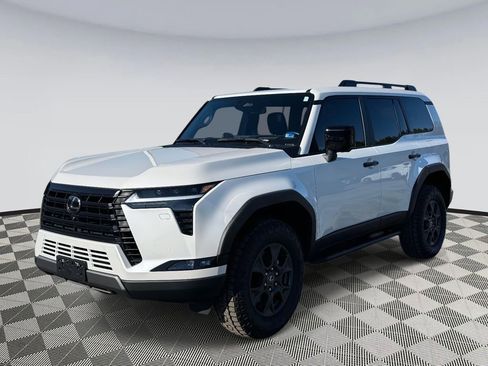 Used 2024 Lexus GX 550 image 5