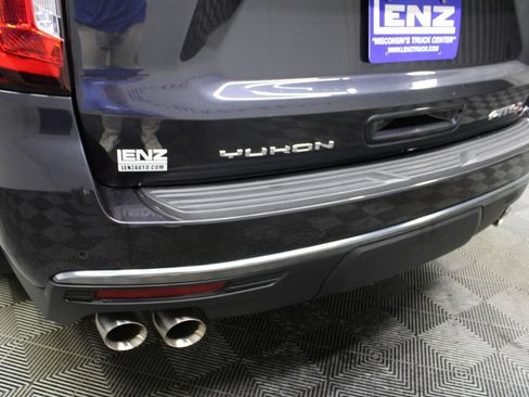 Used 2024 GMC Yukon XL AT4 w/ AT4 Premium Plus Package AWD/4WD image 53