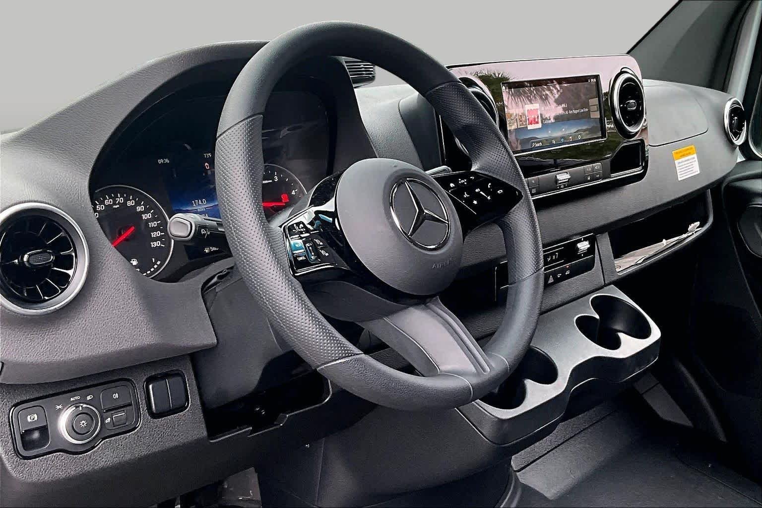 Used 2026 Mercedes-Benz Sprinter 2500 image 16