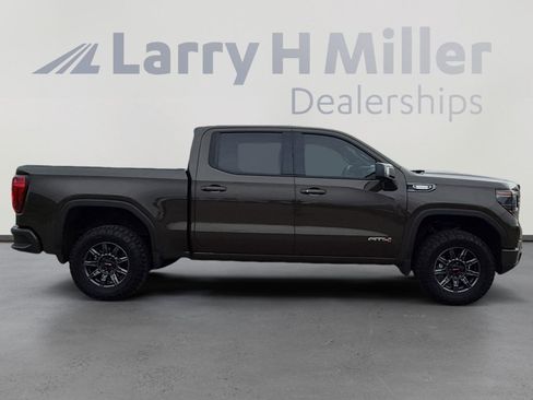 Used 2024 GMC Sierra 1500 AT4 image 6