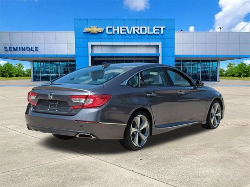 Used 2019 Honda Accord Touring image 4