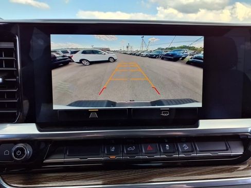 Used 2024 Chevrolet Silverado 2500 LT image 15