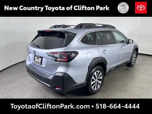 Used 2024 Subaru Outback Premium image 3