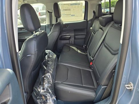 New 2026 Ford Maverick Lariat w/ Black Appearance Package AWD/4WD image 17