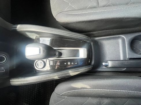Used 2019 Nissan Kicks SV FWD image 24