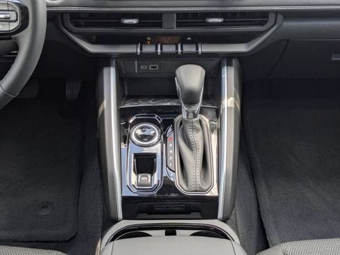 Used 2026 Chevrolet Colorado LT AWD/4WD image 21