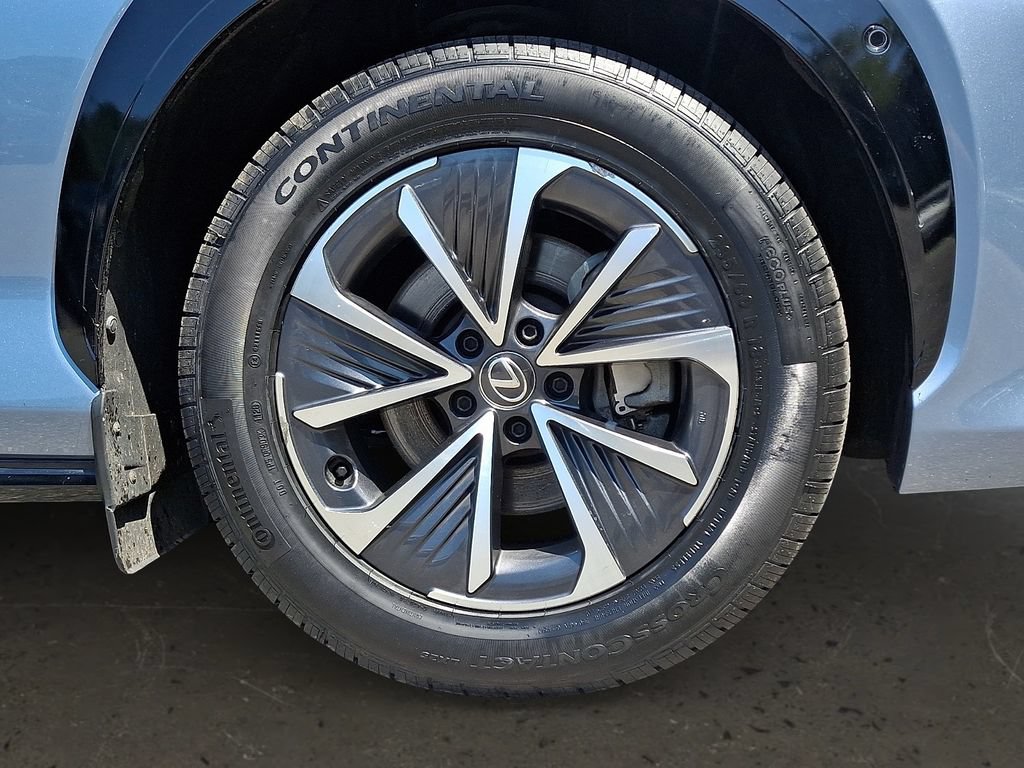 Used 2023 Lexus RZ 450e Premium w/ Technology Package AWD/4WD image 7