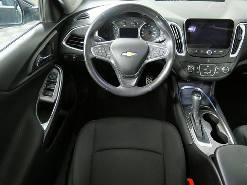 Used 2016 Chevrolet Malibu LT w/ Driver Confidence Package FWD image 17