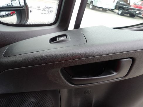 Used 2024 RAM ProMaster 2500 w/ Convenience Group FWD image 31