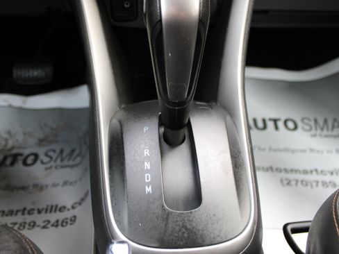 Used 2021 Chevrolet Trax LT w/ LT Convenience Package image 24