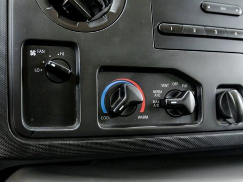 Used 2013 Ford E-350 and Econoline 350 Extended Super Duty w/ PWR Group image 21