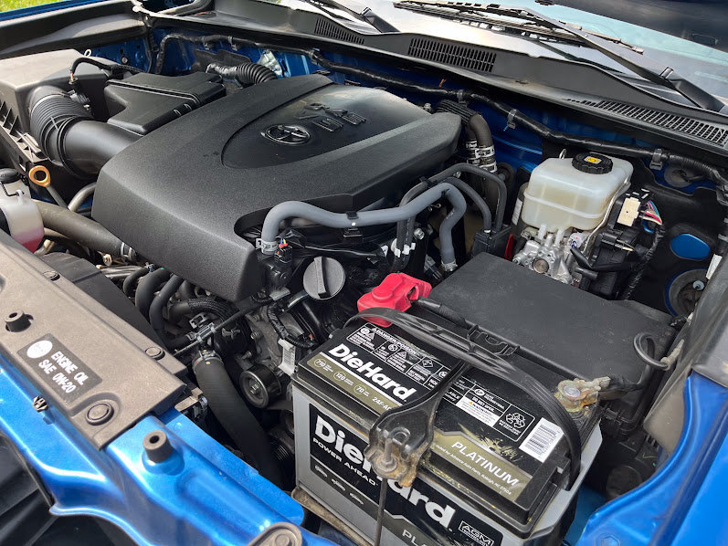 Used 2018 Toyota Tacoma TRD Off-Road AWD/4WD image 29